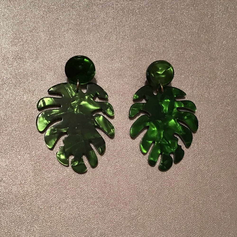 Palm Tree Earrings 💕